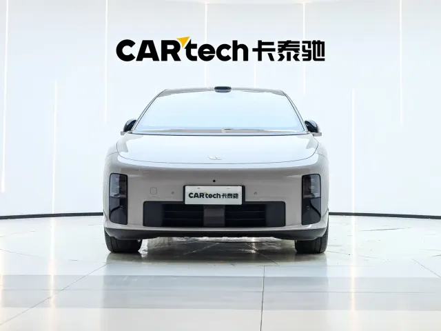 Li Auto i6 — Фото автомобиля 8