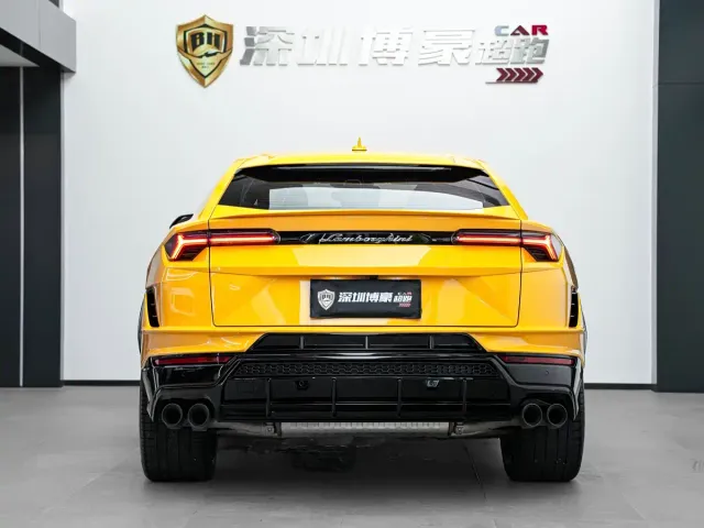 Lamborghini Urus — Фото автомобиля 13