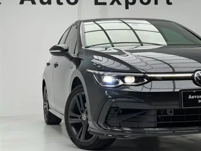 Volkswagen Golf — Фото автомобиля 4