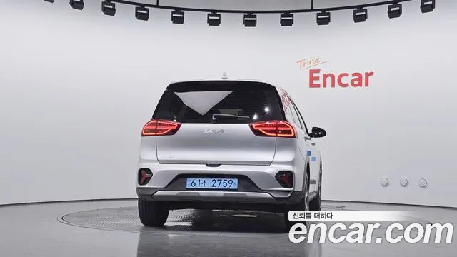 Kia Niro Niro Plus Air — Фото автомобиля 4