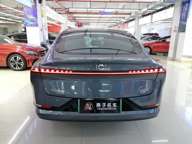 Changan Qiyuan A07 — Фото автомобиля 5