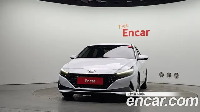 Hyundai AVANTE Avante (CN7) — Фото автомобиля 3