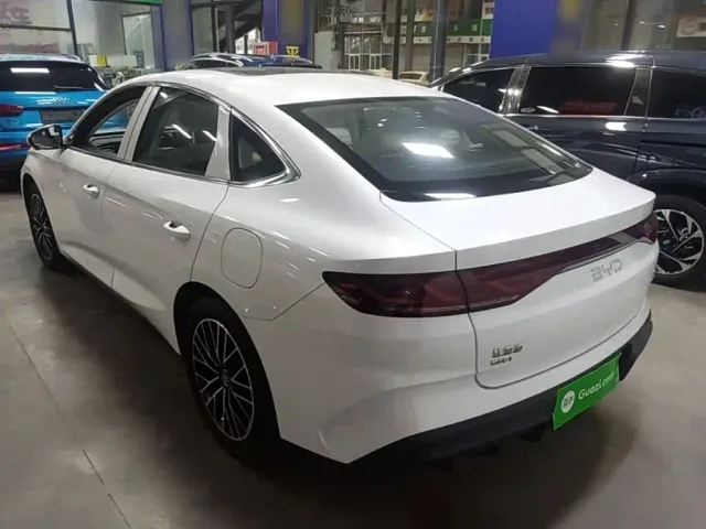 BYD Qin L — Фото автомобиля 4