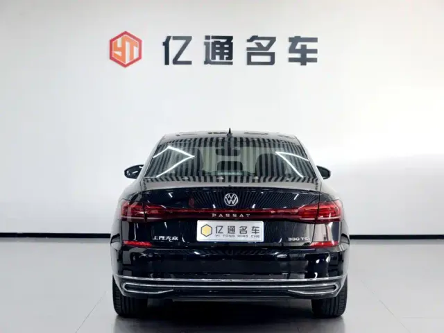Volkswagen Passat — Фото автомобиля 22