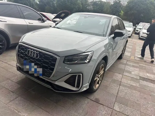Фотография автомобиля — Audi Q2L