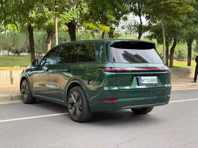 Li Auto L9 — Фото автомобиля 7