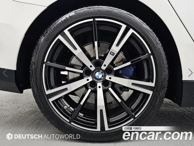 BMW 5 Series — Фото автомобиля 5