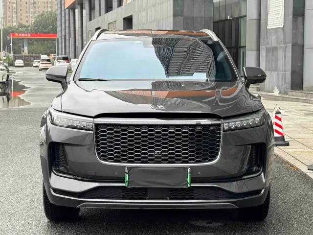 Фотография автомобиля — Li Auto ONE