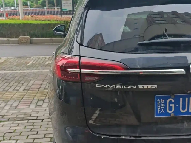 Buick Envision Plus — Фото автомобиля 6