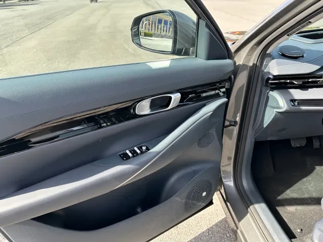 Geely Galaxy E5 — Фото автомобиля 9