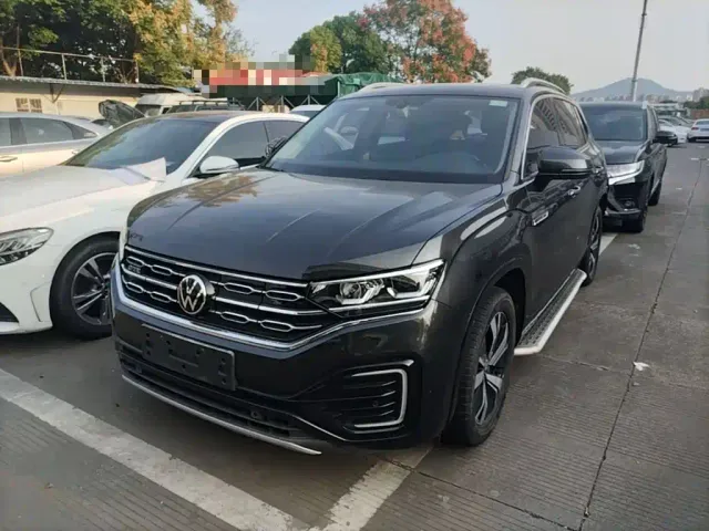 Фотография автомобиля — Volkswagen Tayron GTE Plug-in Hybrid