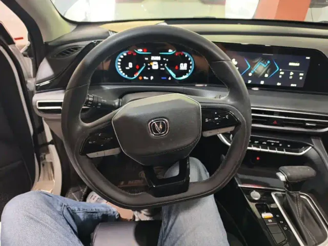 Changan Eado — Фото автомобиля 10