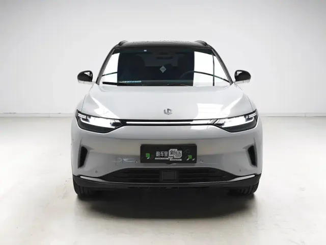 Leapmotor C11 — Фото автомобиля 2