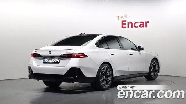 BMW 5-Series 5 серия (G60) 530i xDrive M Sport Pro Special Edition — Фото автомобиля 2