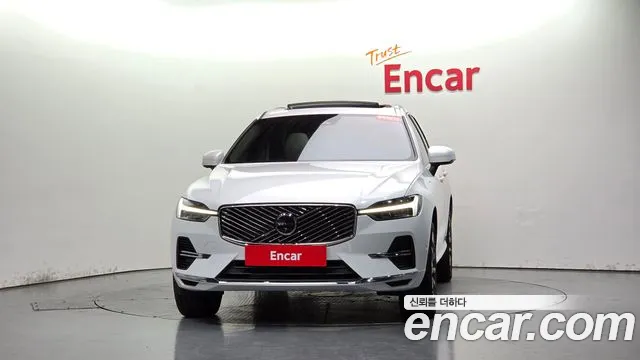 Volvo XC60 2nd Gen — Фото автомобиля 3