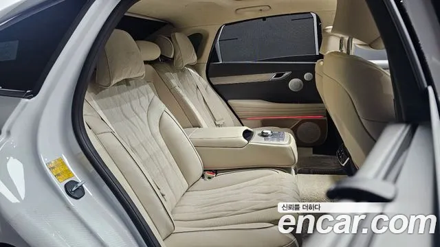 Genesis G80 Бензин 3.5 турбо AWD — Фото автомобиля 11