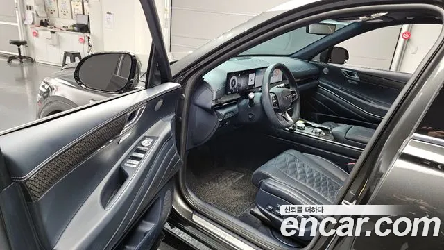 Genesis GV80 — Фото автомобиля 10
