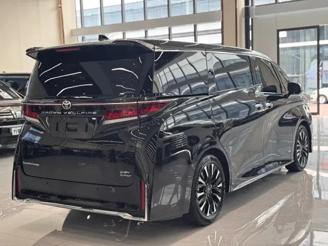 Toyota Vellfire — Фото автомобиля 9