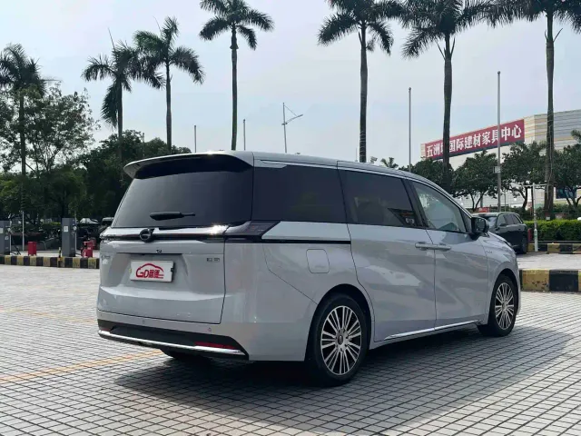 GAC Trumpchi E8 — Фото автомобиля 8