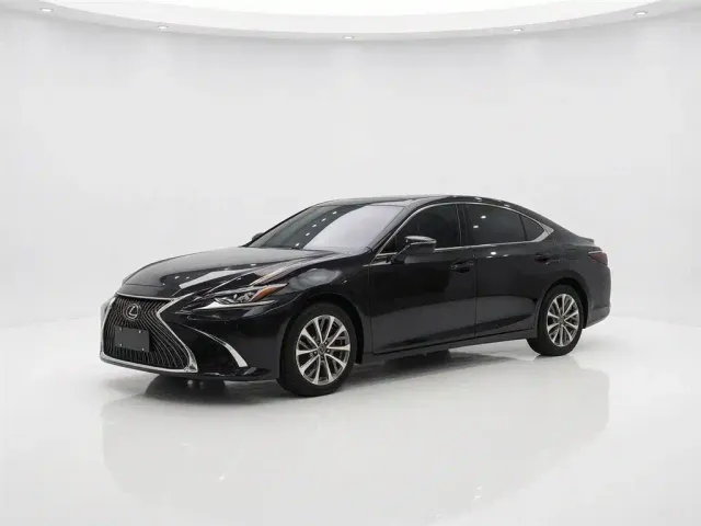 Lexus ES — Фото автомобиля 4