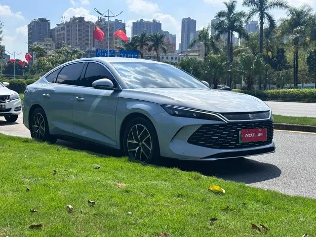 BYD Qin L — Фото автомобиля 15
