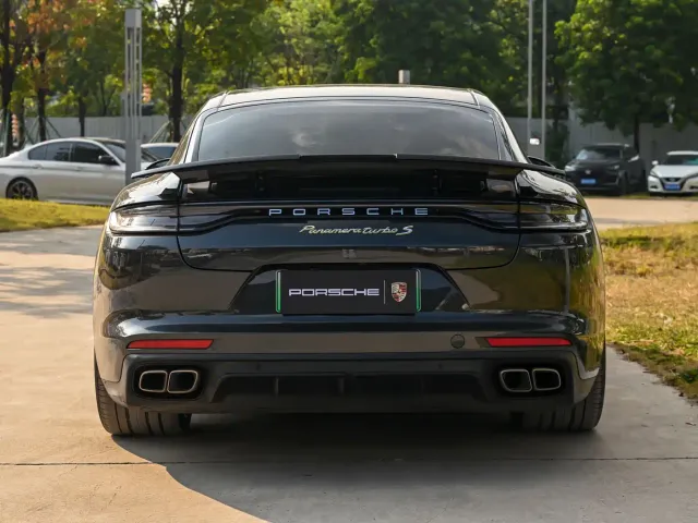 Porsche Panamera — Фото автомобиля 5