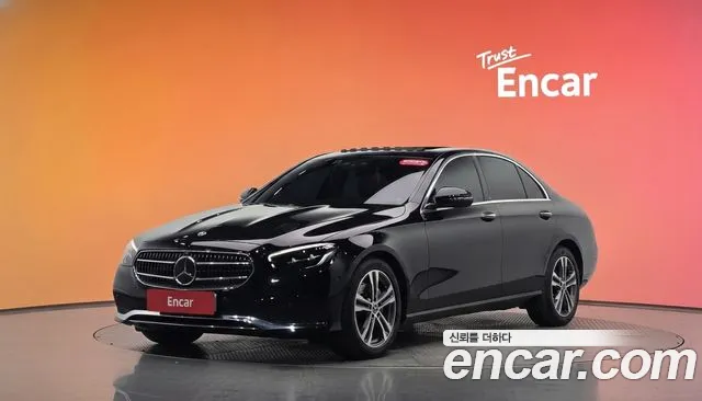 Фотография автомобиля — Mercedes-Benz E-Class W213