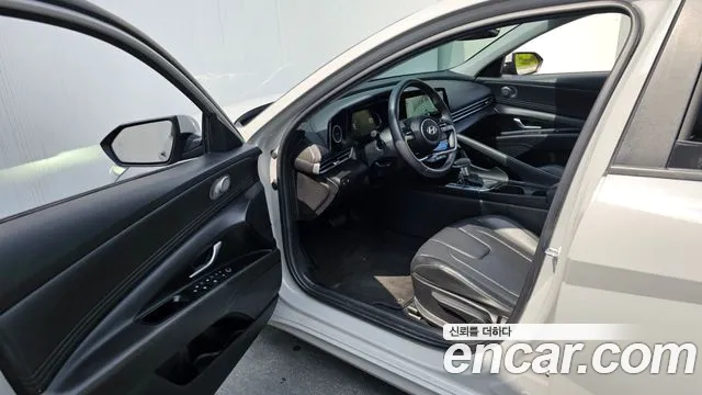 Hyundai AVANTE Новый Avante (CN7) 1.6 LPi (Для проката) — Фото автомобиля 10