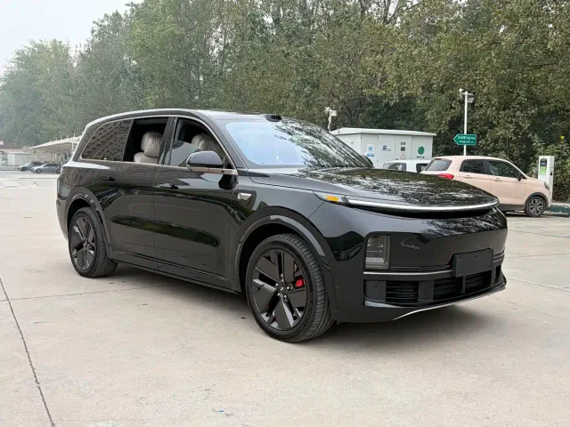 Li Auto L9 — Фото автомобиля 2