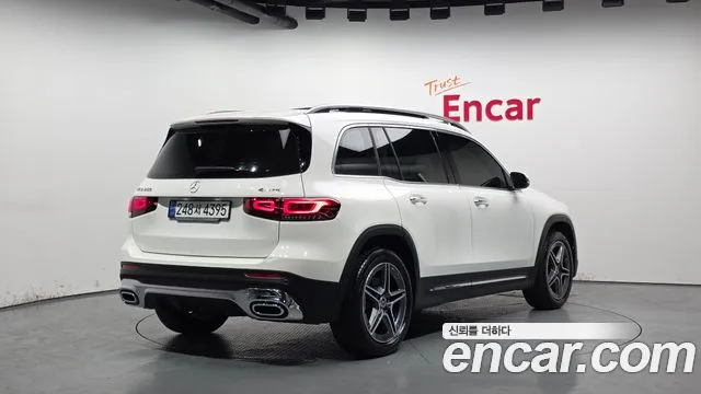 Mercedes-Benz GLB-Class — Фото автомобиля 2