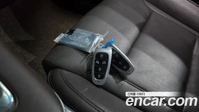 Hyundai Grandeur New — Фото автомобиля 21