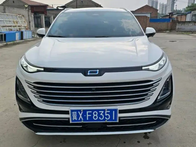 Bestune T90 — Фото автомобиля 7