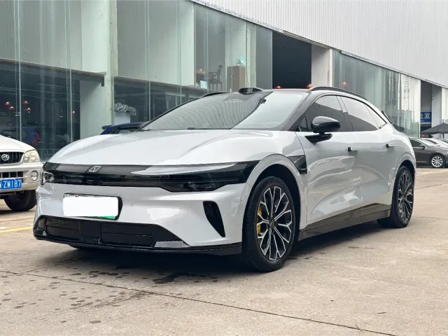 Фотография автомобиля — Zeekr 007 GT