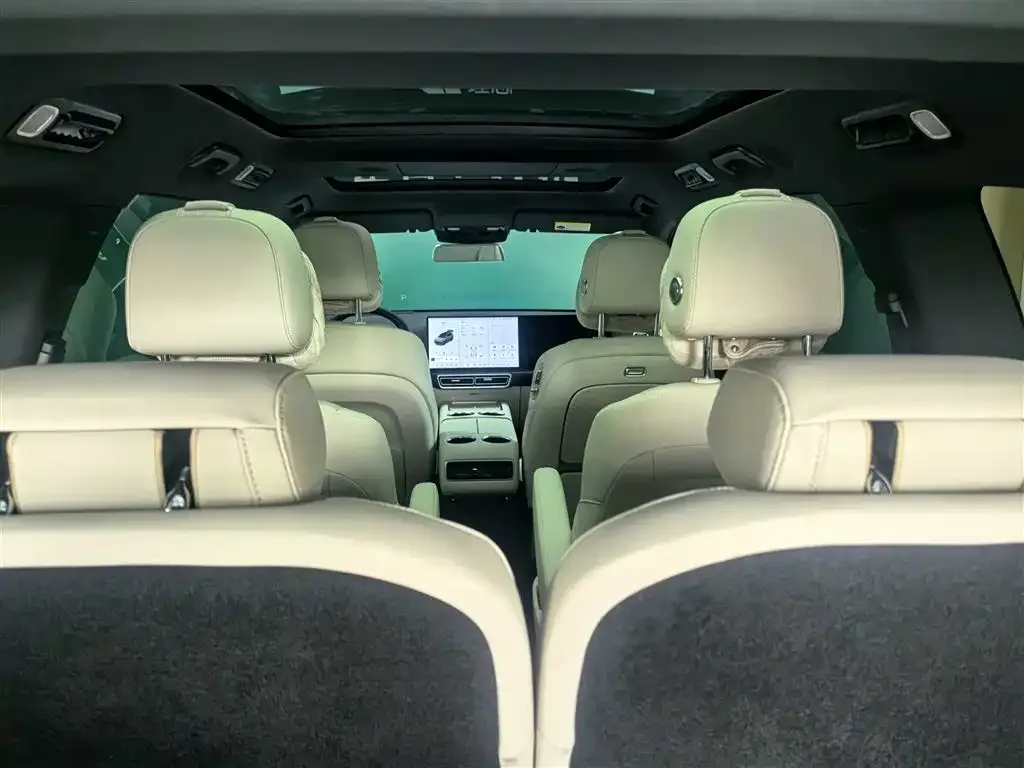 Li Auto Li Xiang L9 2024 Model Ultra — Фото автомобиля 11