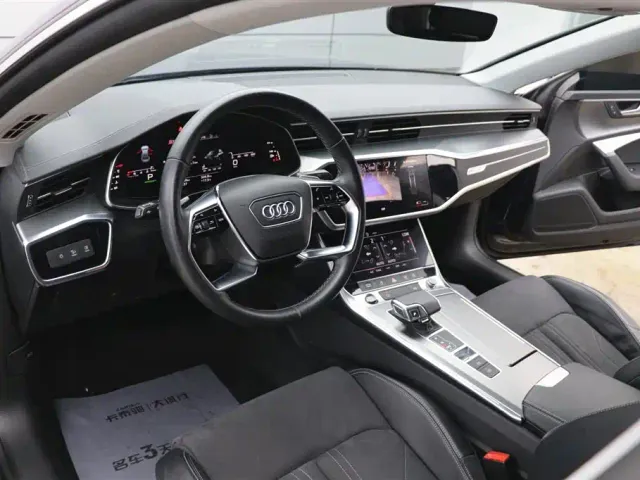Audi A7L — Фото автомобиля 15