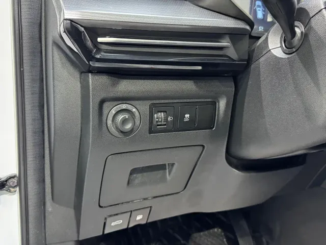 Wuling Asta — Фото автомобиля 11