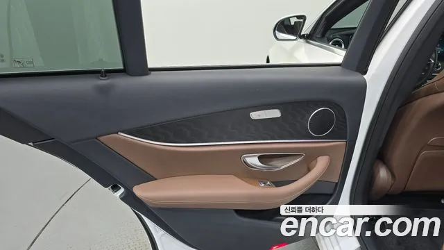 Mercedes-Benz E-Class W213 — Фото автомобиля 14