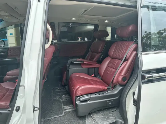 Honda Elysion — Фото автомобиля 7