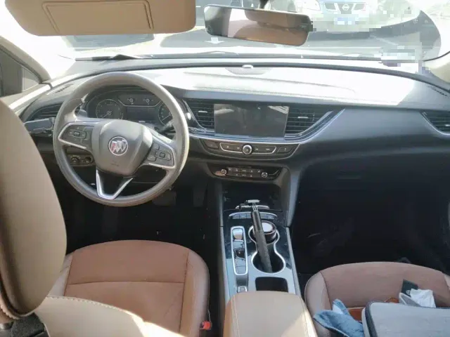 Buick Regal — Фото автомобиля 5
