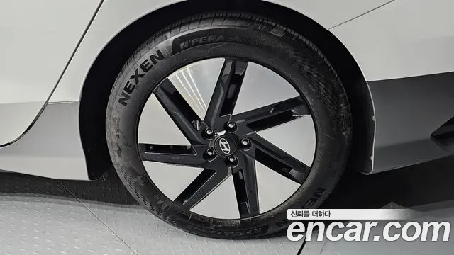 Hyundai Ioniq 6 — Фото автомобиля 6