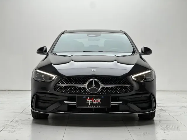 Mercedes-Benz C-Class — Фото автомобиля 2