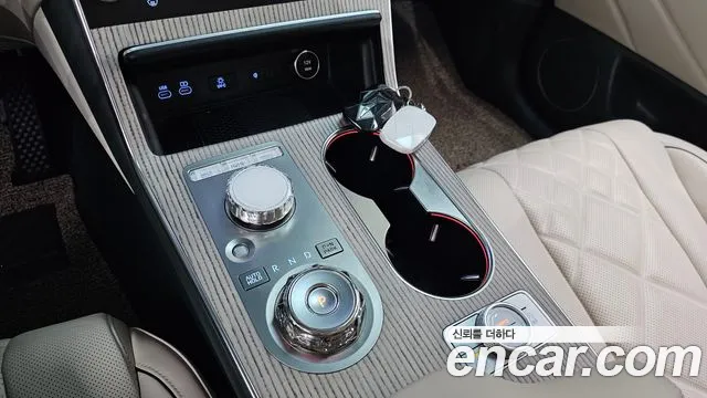 Genesis GV80 — Фото автомобиля 12
