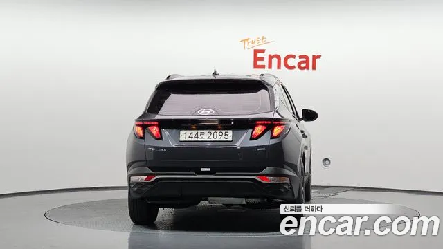 Hyundai Tucson Tucson (NX4) Дизель 2.0 4WD — Фото автомобиля 4