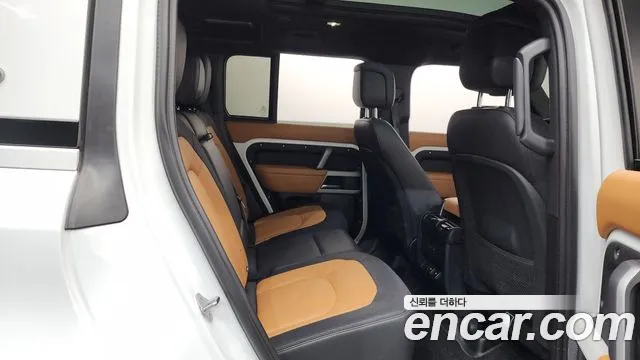 Land Rover Defender Defender (L663) 110 P300 X-Dynamic SE — Фото автомобиля 9