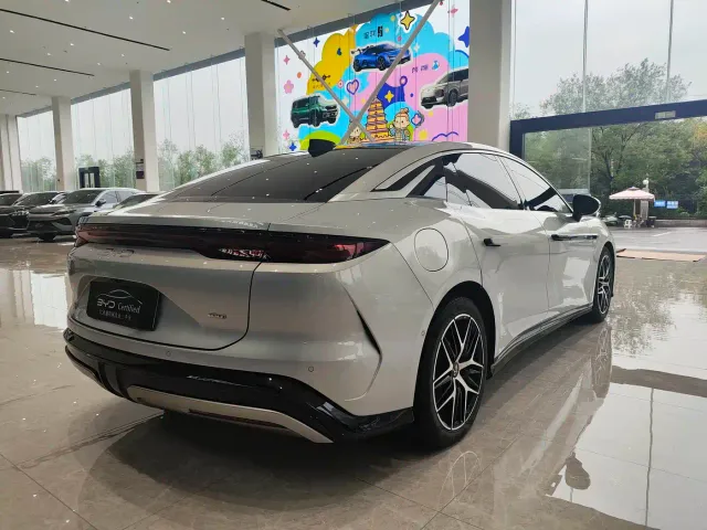 BYD Han L — Фото автомобиля 5