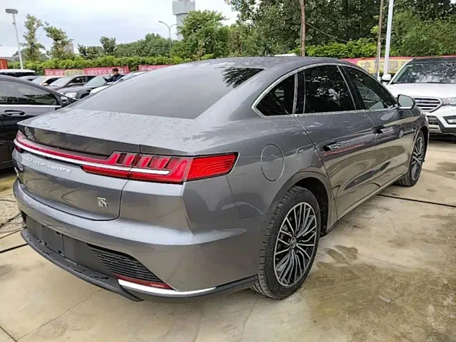 BYD Han — Фото автомобиля 6