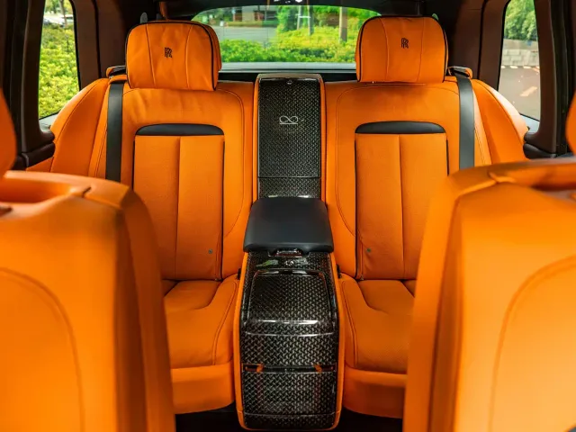 Rolls-Royce Cullinan — Фото автомобиля 14