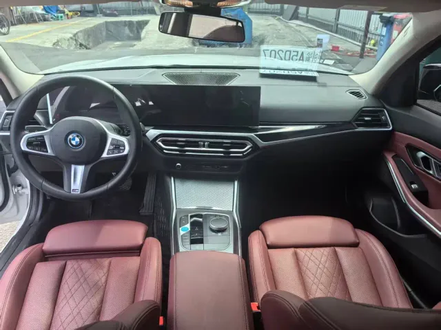 BMW i3 — Фото автомобиля 10