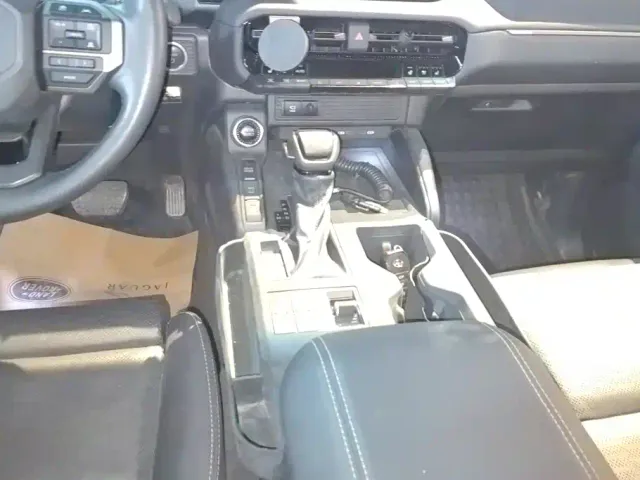 Toyota Prado — Фото автомобиля 16