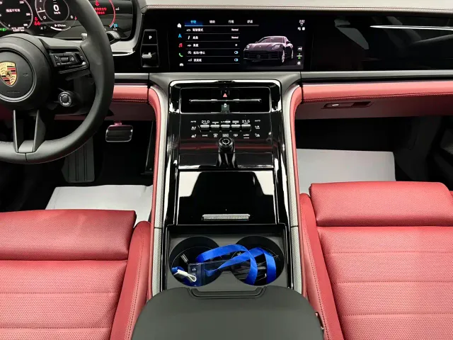 Porsche Panamera 2026 Panamera Executive Long Wheelbase 2.9T — Фото автомобиля 11